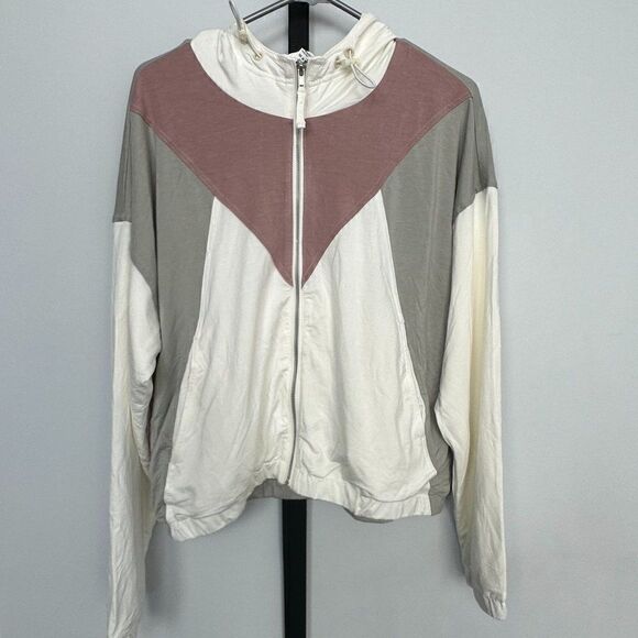 Nwt Zyia Cream block soft zipper hoodie. Size L - Picture 2 of 6